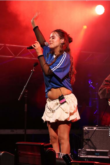 Connor Moffat Frankie Frankie Venter Performing At O Week Dunedin